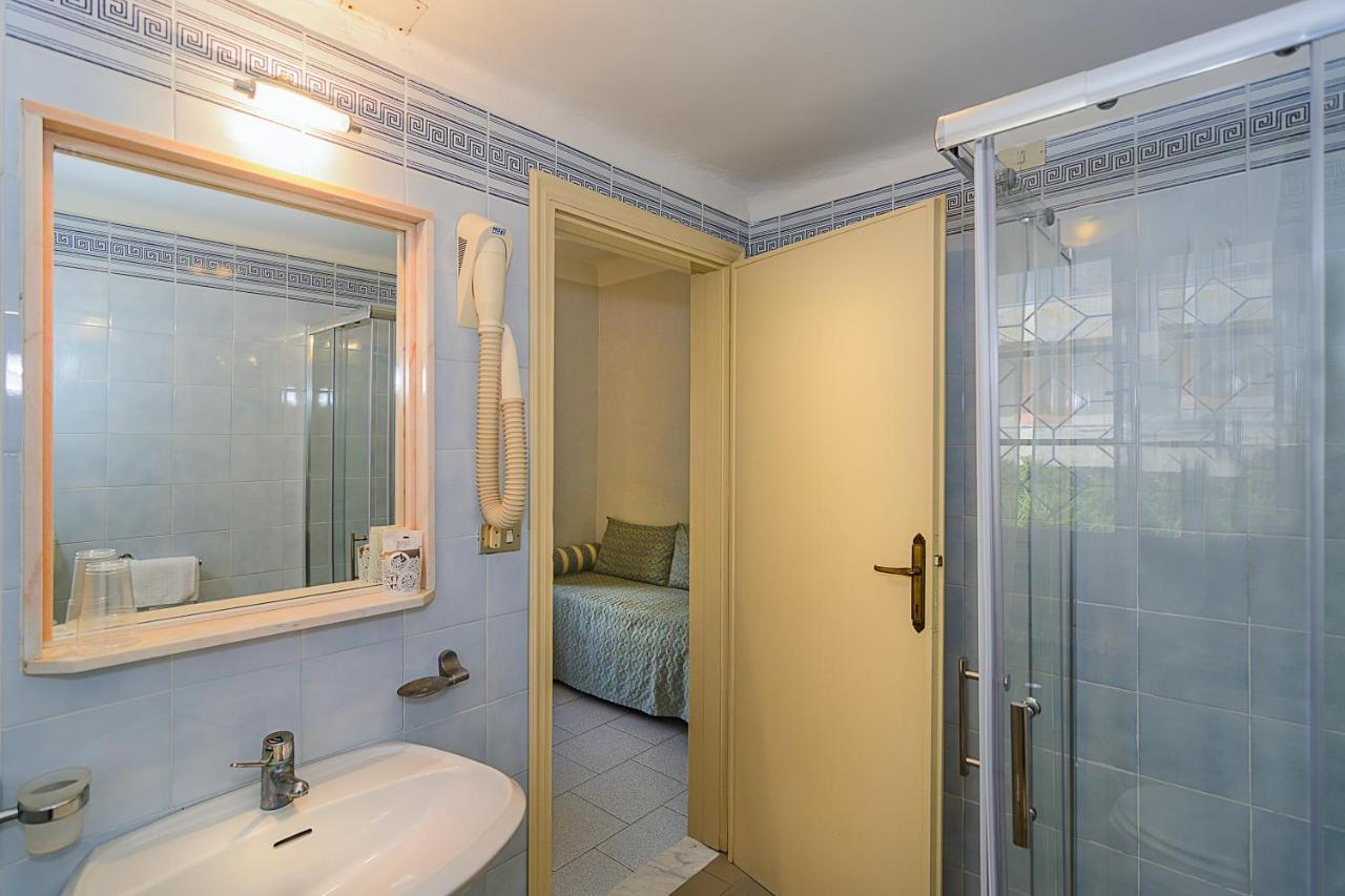Hotel Poseidon 3*